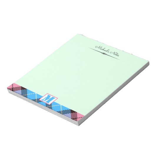 Pink Blue Tartan Personalisierter Script Monogram  Notizblock (Rotiert)
