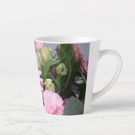 Pink Blume Bouquet Latte Tasse (Rechts)