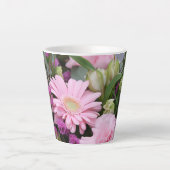 Pink Blume Bouquet Latte Tasse (Vorderseite)