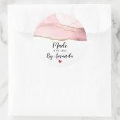 Pink Blush Agate Made with Liebe Runder Aufkleber (Tasche)