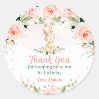 Pink Blush Bloral Bunny ist ein Birthday Kaninchen Runder Aufkleber