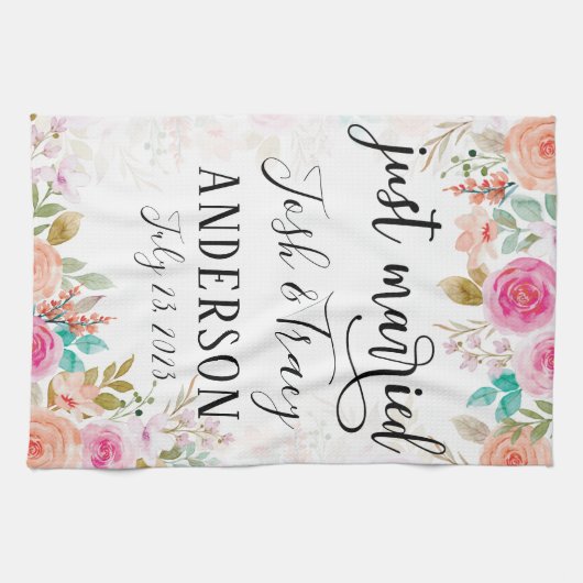 Pink Blush Floral Custom nur verheiratet Geschirrtuch (Horizontal)