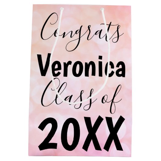 Pink Bokeh Personalisierter Abschluss Geschenktasc Mittlere Geschenktüte (Rückseite)