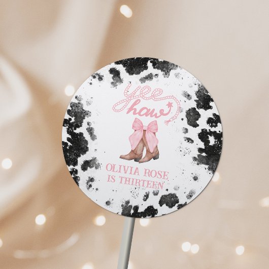 Pink Bow & Cowgirl Boots Coquette Western Geburtst Runder Aufkleber