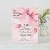 Pink Bow "Ein süßes Baby Mädchen auf dem Weg" Einladung (Stehend Vorderseite)
