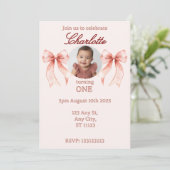 Pink Bow First Birthday! Einladung (Stehend Vorderseite)