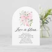 Pink Bow Floral Liebe im Bloom Arch Brautparty Einladung (Stehend Vorderseite)