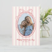 Pink Bow Frame Valentine’s Day Photo Card Einladung (Stehend Vorderseite)