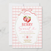 Pink Bow Gingham Strawberry Baby Dusche Einladung (Vorderseite)