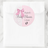 Pink Bow Gingham und Lace Baby Dusche Gefallen Runder Aufkleber (Tasche)