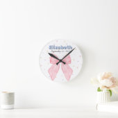Pink Bow Personalisiert Individuelle Name Girl Runde Wanduhr (Zuhause)