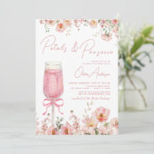 Pink Bow Petals & Prosecco Blush Brautparty Einladung (Stehend Vorderseite)