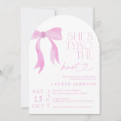 Pink Bow Sie bindet das Brautparty des Knotens Einladung (Vorderseite)
