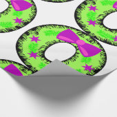 Pink Bow Stars und Green Christmas Holiday Wreath Geschenkpapier (Ecke)