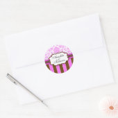 Pink-braune Damask Stripe Hochzeitsticker Runder Aufkleber (Umschlag)
