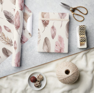 Pink Brown Feathers Geburtstag Geschenkpapier