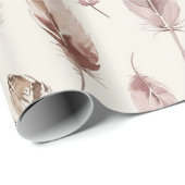 Pink Brown Feathers Geburtstag Geschenkpapier (Rolleneckpunkt)
