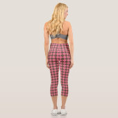 Pink Brown Schachbrett Diamond Pattern Capri Leggings (Rückseite)