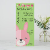 Pink Bunny und Blume Geburtstag Einladung (Stehend Vorderseite)