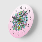 Pink Butterfly Mandala Whimsical Hand Drawing Runde Wanduhr (Winkel)