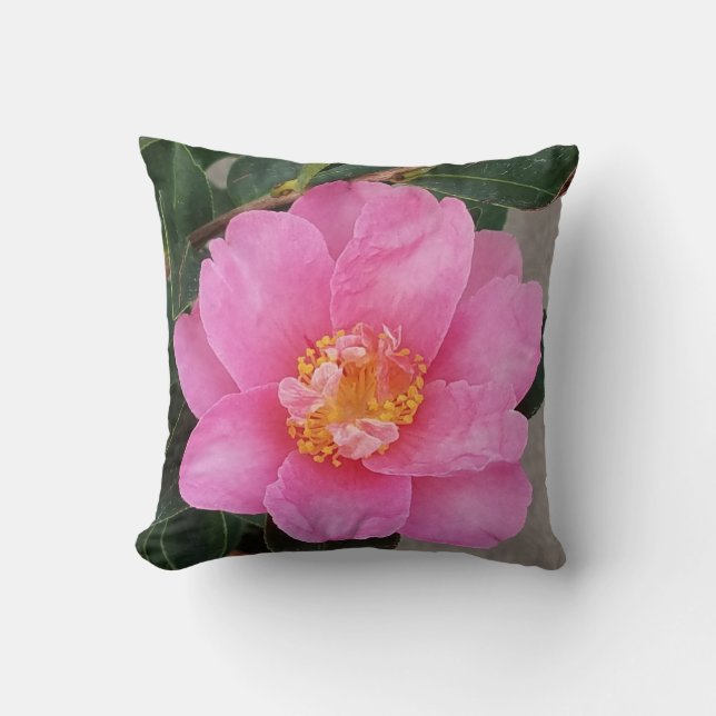 Pink Camellia Throw Pillow Kissen (Vorderseite)