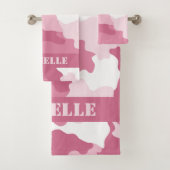 Pink Camouflage Camouflage Monogramm Badhandtuch Set (Insitu)
