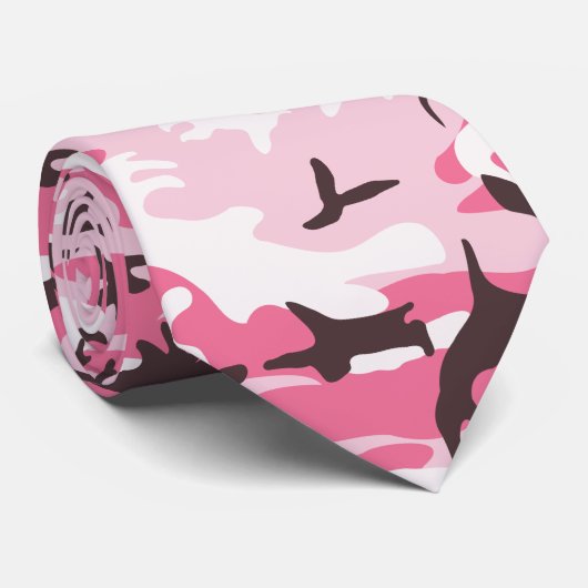 Pink Camouflage Krawatte (Gerollt)