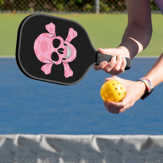 Pink Camouflage Skull und Crossbones Pickleball Schläger (InSitu)