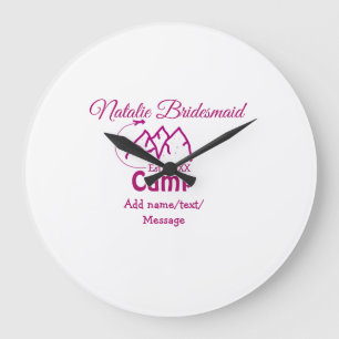 Pink Camp Bridesmaid geben Name Datum Jahr Bachelo Große Wanduhr