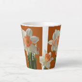 Pink Charm Daffodien Design Latte Tasse (Vorderseite)