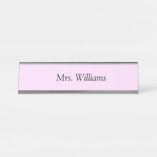 Pink Checkered Name Plate Schreibtischnamensplakette