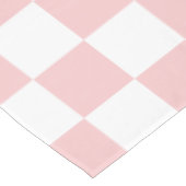 Pink Checkered Pattern Background Tablecloth Tischdecke (Schrägansicht)