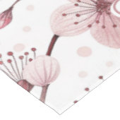 Pink Cherry Blossom Sakura Muster auf Weiß (2) Tischdecke (Schrägansicht)