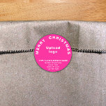 Pink Christmas Business Round Shape Sticker<br><div class="desc">Frohe Weihnachten! Einer der bekanntesten Feiertage des Jahres. Es ist auch eine der besten Jahreszeiten für Werbung für Ihr Unternehmen. Rundform Aufkleber mit fröhlichen Weihnachtsgrüßen, Ihrem Firmennamen und weiteren Informationen über Ihr Unternehmen. Sie können es als Zubehör für Ihr Produktverpackungsmaterial verwenden, um Ihren Produktnamen zu fördern. Sie können es auch...</div>