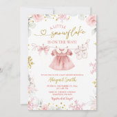 Pink Christmas Snowflake clothesline Baby Shower Einladung (Vorderseite)