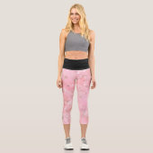 Pink Christmas Snowflakes Boho Pattern Capri Leggings (Vorderseite)