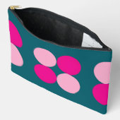 Pink Circles on Green Small Zubehörtasche (Offen)