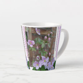Pink Clematics Blume Latte Tasse