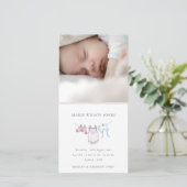 Pink Clothesline Foto Baby Birth Ankündigung (Stehend Vorderseite)