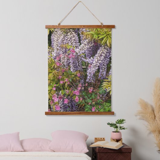 Pink Columbine and Lila Wisteria Floral Wandteppich Mit Holzrahmen (Schlafzimmer)