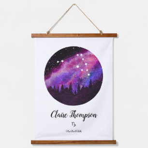 Pink Constellation Capricorn Horoskop Schildergesc Wandteppich Mit Holzrahmen