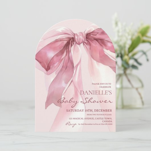 Pink Coquette Bow Baby Girl Shower Einladung (Stehend Vorderseite)