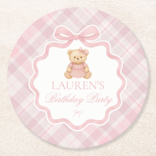 Pink Coquette Bow Bear Plaid Birthday Runder Pappuntersetzer (Vorderseite)