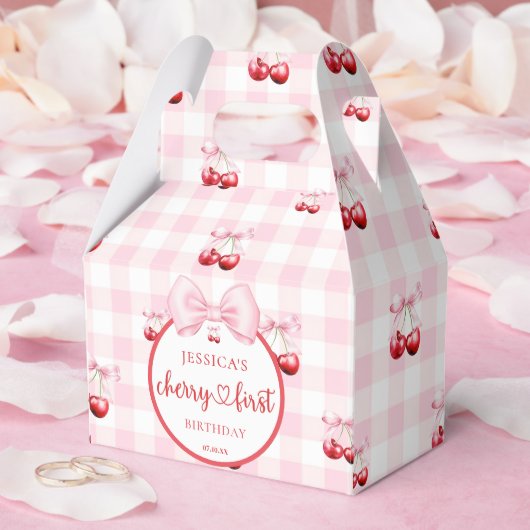 Pink Coquette Bow Cherry First Birthday Party Geschenkschachtel (Hochzeit)