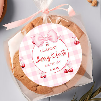 Pink Coquette Bow Cherry First Birthday Party Runder Aufkleber
