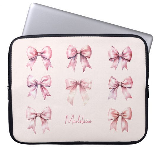 Pink Coquette Bow Custom Name Laptopschutzhülle (Vorderseite)