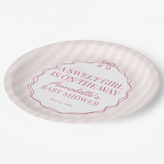 Pink Coquette Bow Pastel Baby Dusche Pappteller (Schrägansicht)
