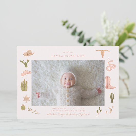 Pink Cowgirl Baby Foto Geburtsankündigung Ankündigung (Stehend Vorderseite)