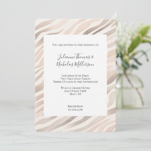 Pink Cream Zebra Animal Print Wedding Einladung (Stehend Vorderseite)