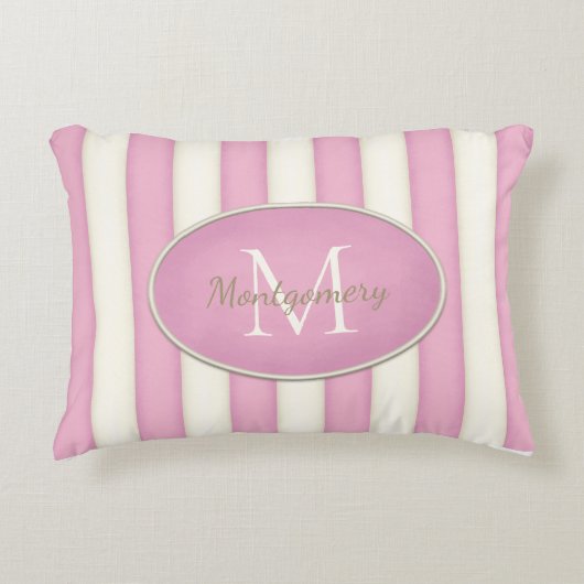 Pink & Creme Streifen Oval Gerahmte Monogramm Dekokissen (Vorderseite)